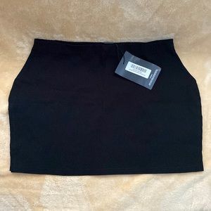 PrettyLittleThing skirt, size 2, black